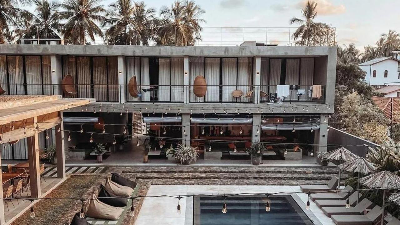 The Salty Pelican Yoga & Surf Retreat Dikwella Eksteriør billede