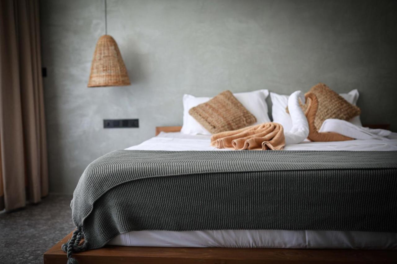 The Salty Pelican Yoga & Surf Retreat Dikwella Eksteriør billede